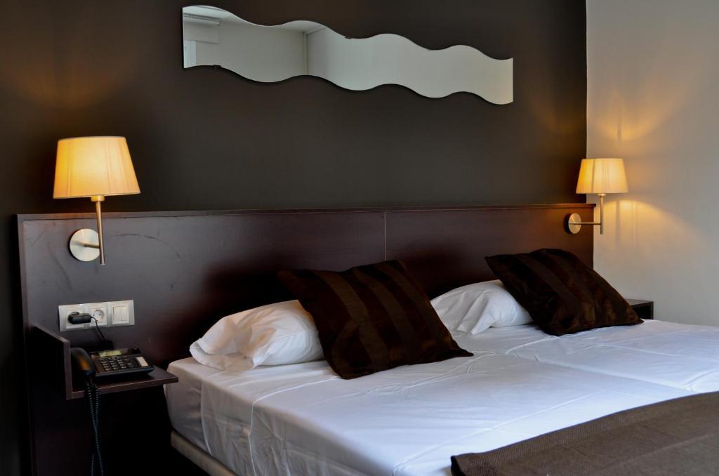 Hostal La Rotonda Оренсе Номер фото